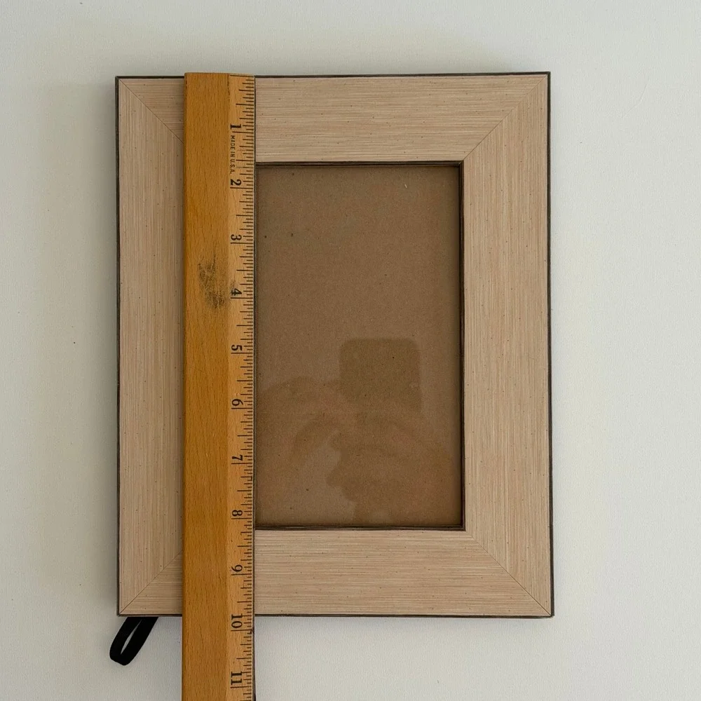 Vintage Picture Frame‎ Wood 5x7 Tan Old World French Cottagecore